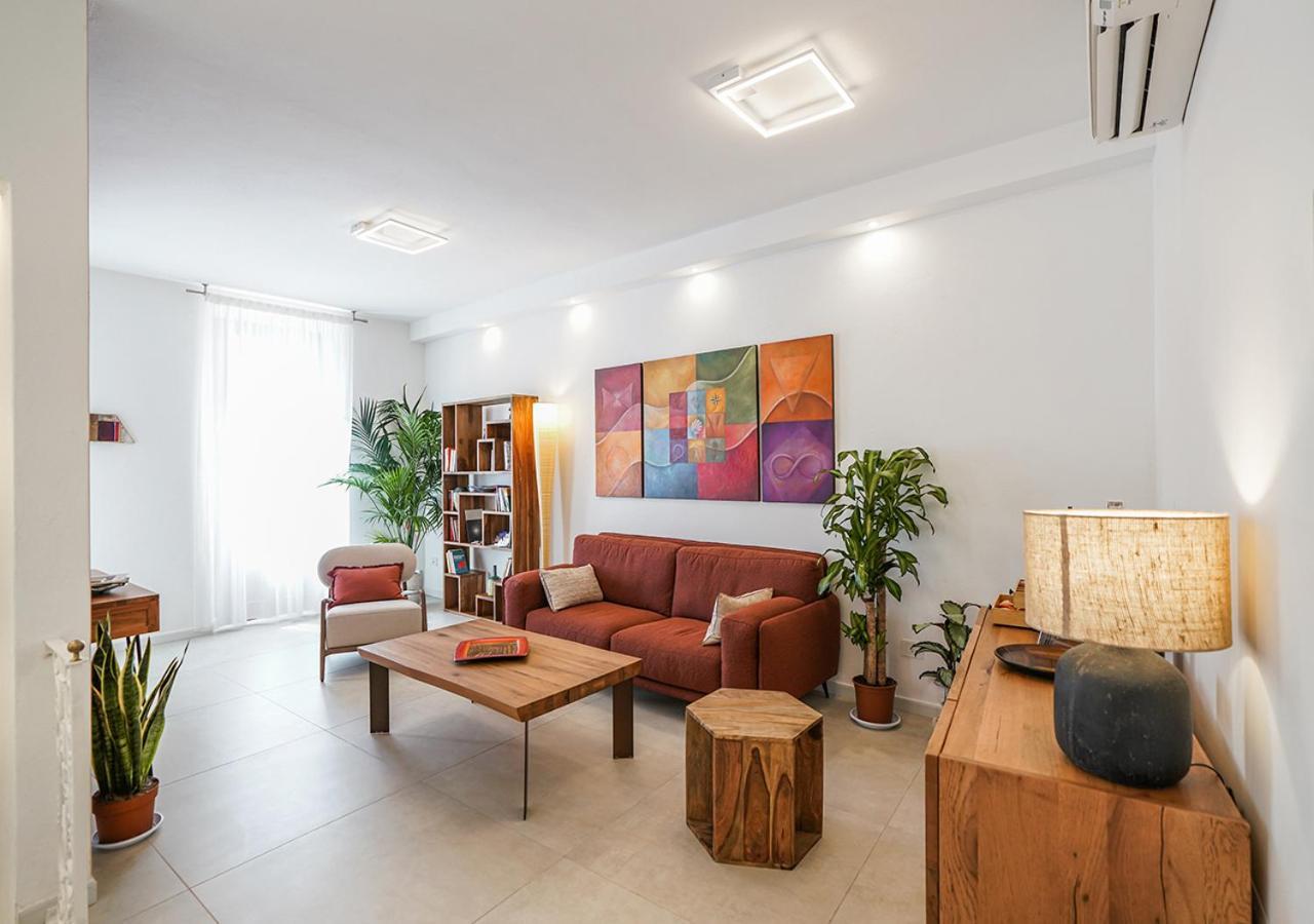Ad Oriente Hotel La Maddalena  Bagian luar foto