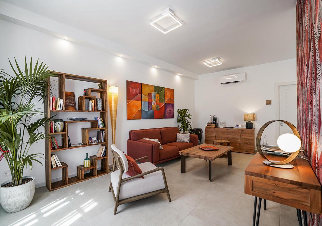 Ad Oriente Hotel La Maddalena  Bagian luar foto